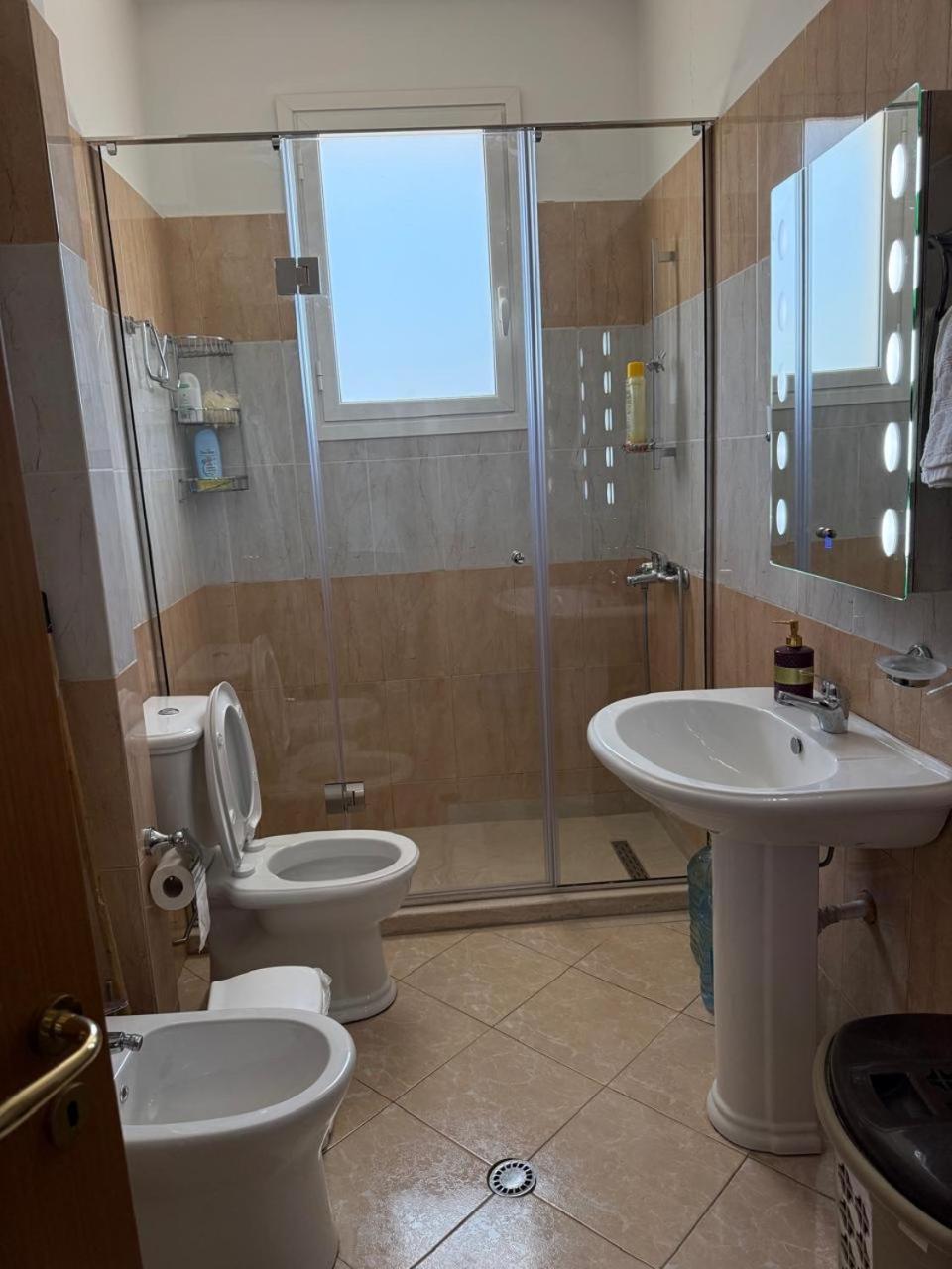 Sea Scape Apartment Vlorë 外观 照片